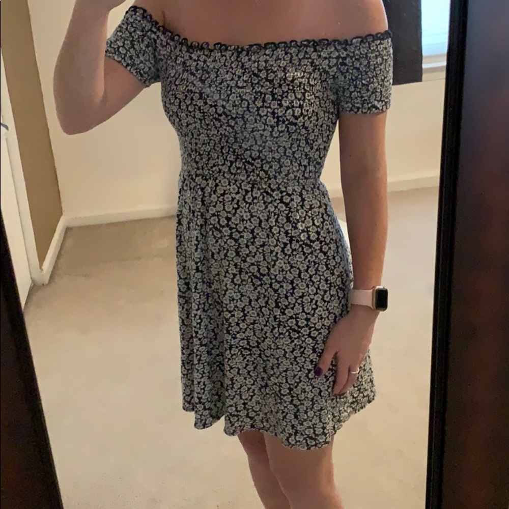 Hollister Off the Shoulder Black and White Dress